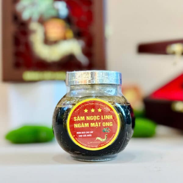 Sâm ngọc linh ngâm mật ong