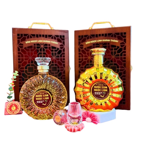 Rượu Sâm Ngọc Linh Ngâm Lá 500ml